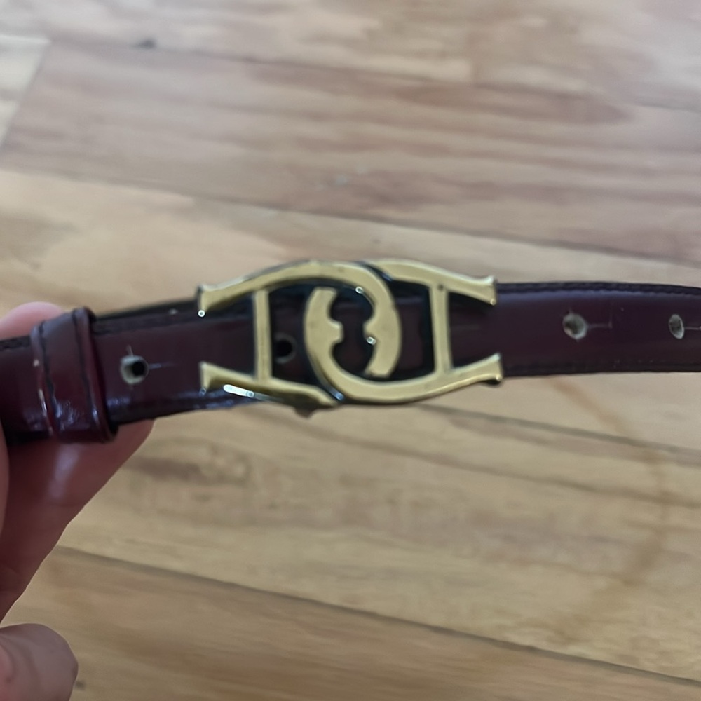 Etienne Aigner Burgundy Belt with Gold Buckle - Picture 2 of 3